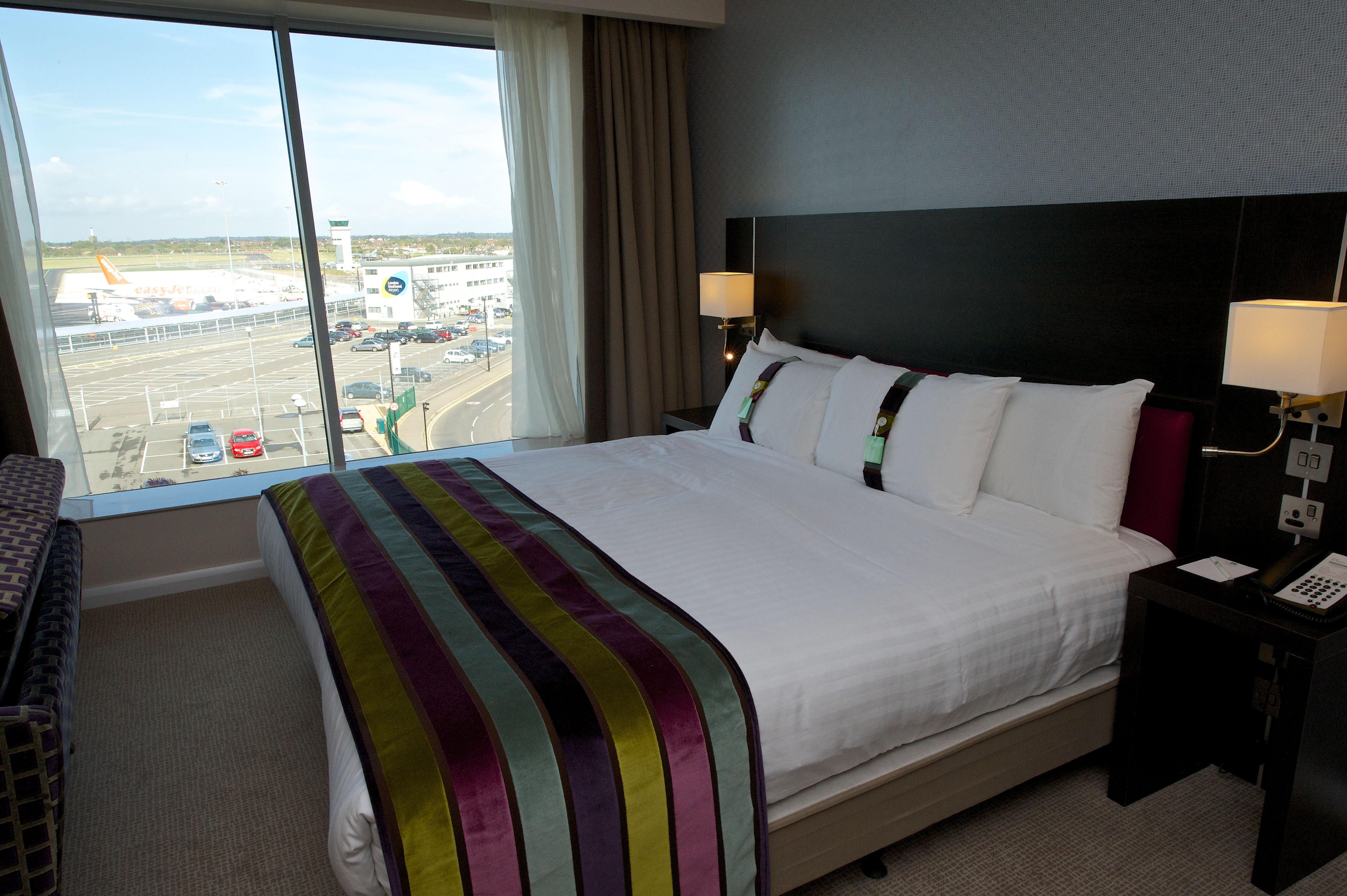 Holiday Inn Southend By Ihg Εξωτερικό φωτογραφία