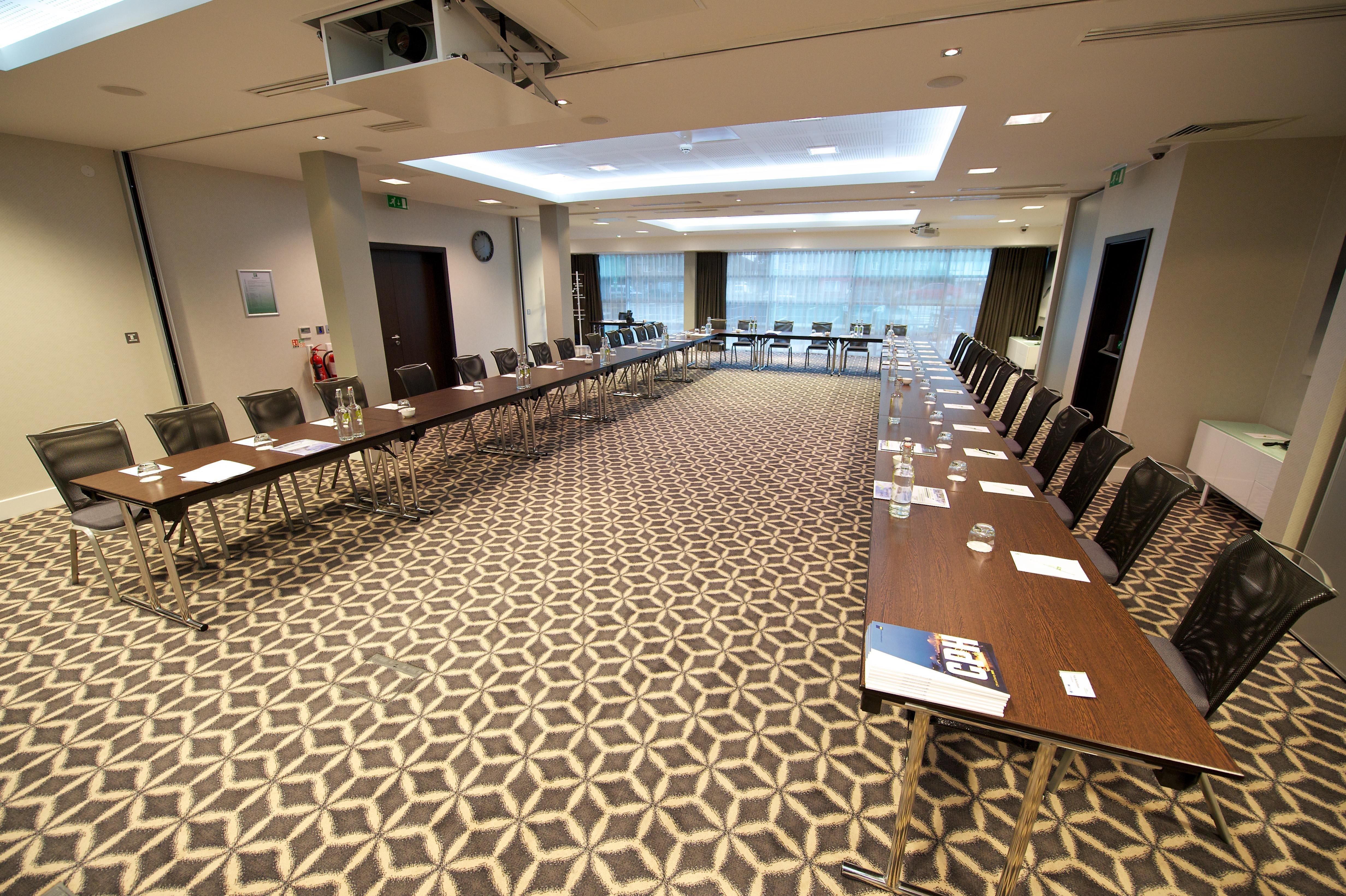 Holiday Inn Southend By Ihg Εξωτερικό φωτογραφία